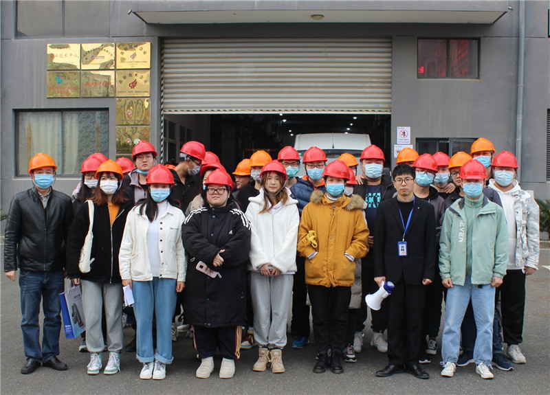 常州大学学生参观实习合照-1